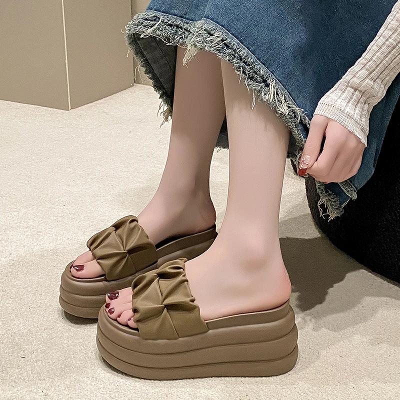 Summer Women Slippers New 2024 Thick Sole Dad Shoes Casual High Platform Slides Leisure Outside Flip-Flops Sneakers Woman 8.5CM