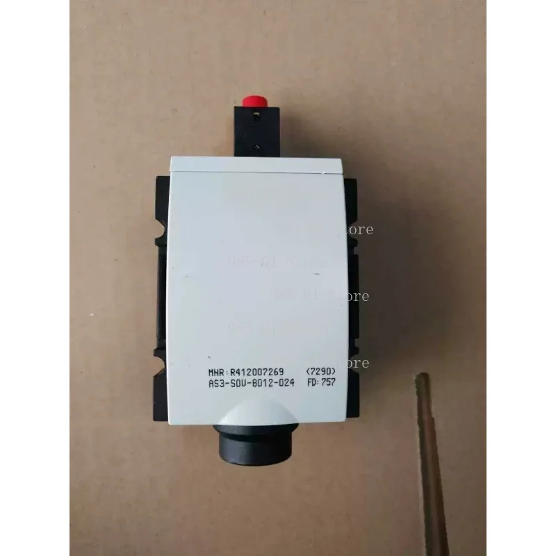 Air Source Treatment Two Position Three Way Reversing Valve, Model R412006269