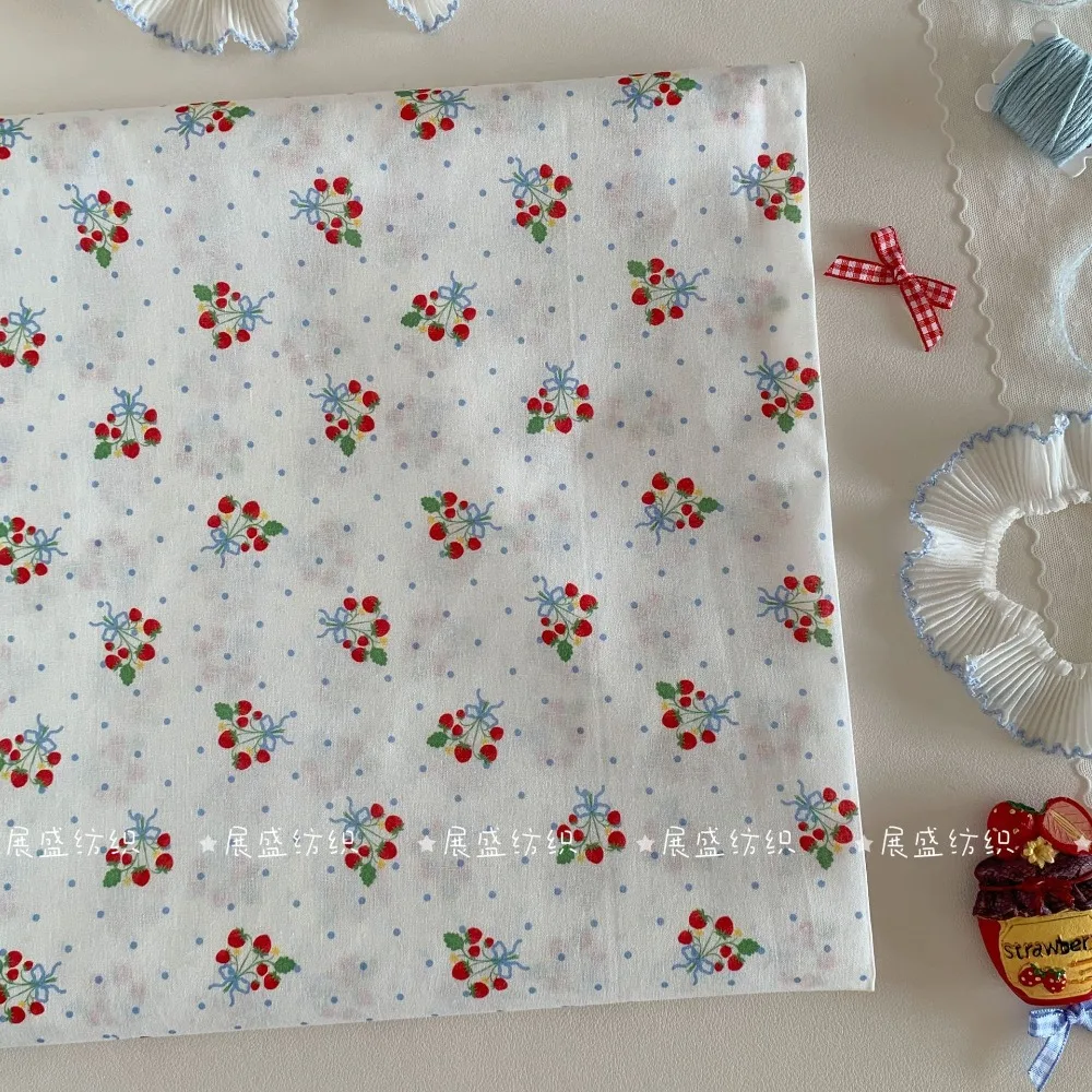 ผ้าฝ้ายพิมพ์ลายสตรอว์เบอร์รีและดอกไม้ ขนาด 140x50 ซม. 40s สำหรับทำที่คาดผม DIY, เสื้อผ้าสัตว์เลี้ยง, เสื้อผ้าเด็ก และผ้าสำหรับชุดนอน