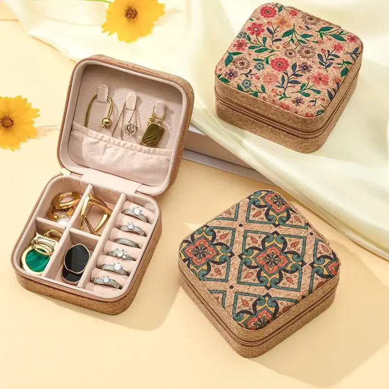 Cork Patterned Jewelry Box with Fashionable Retro Style Portable Travel Jewelry Storage Display Rings, Necklaces, Earrings