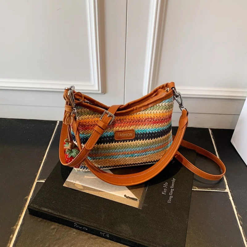 

Женская кожаная сумка через плечо Элегантный плечевой ремень Классический дизайн Из известного дизайнера Люксовый бренд