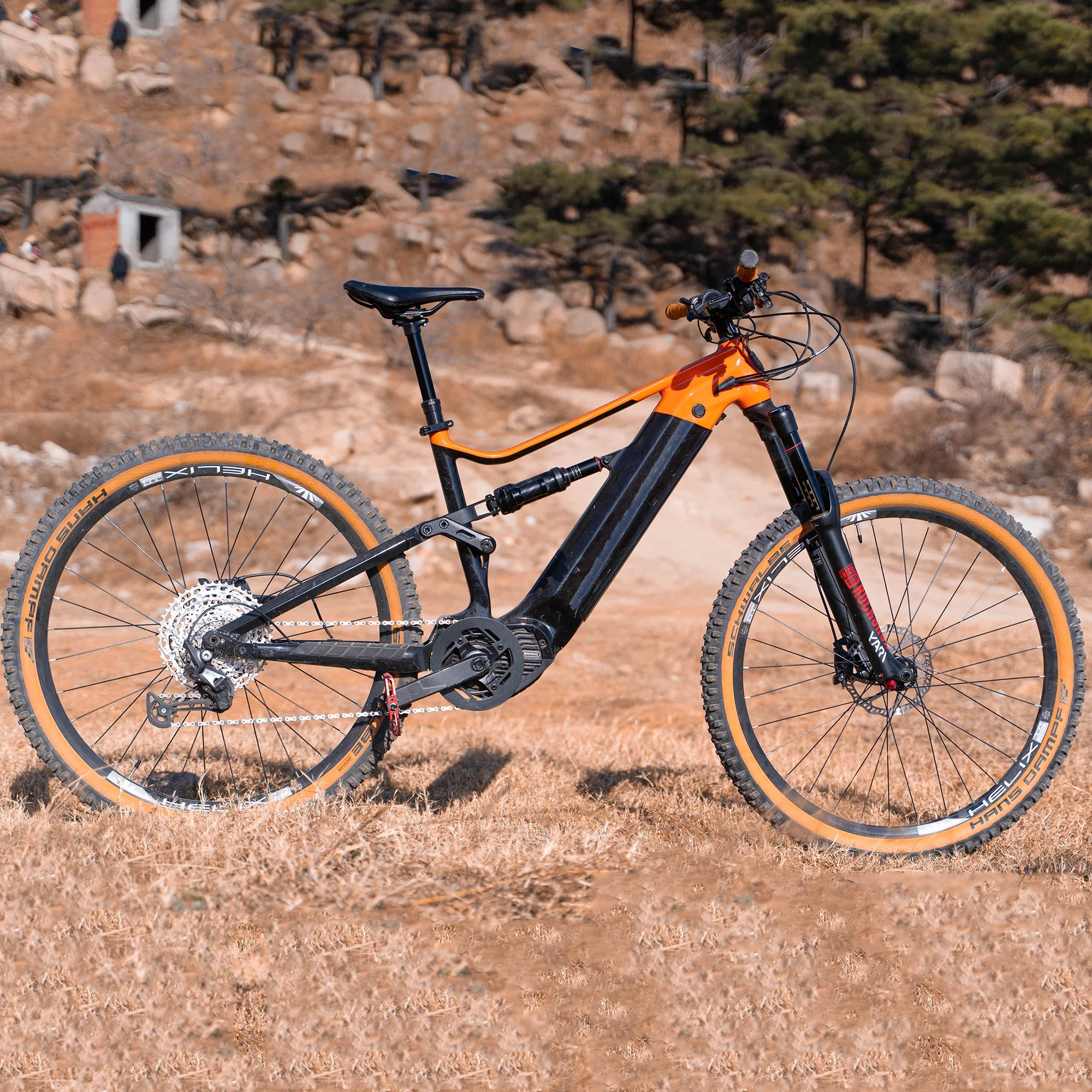 

z Lightweight Electric Enduro Mountain E-Bike Full Suspension Downhill MTB with 48V Lithium Battery 500W Wattage