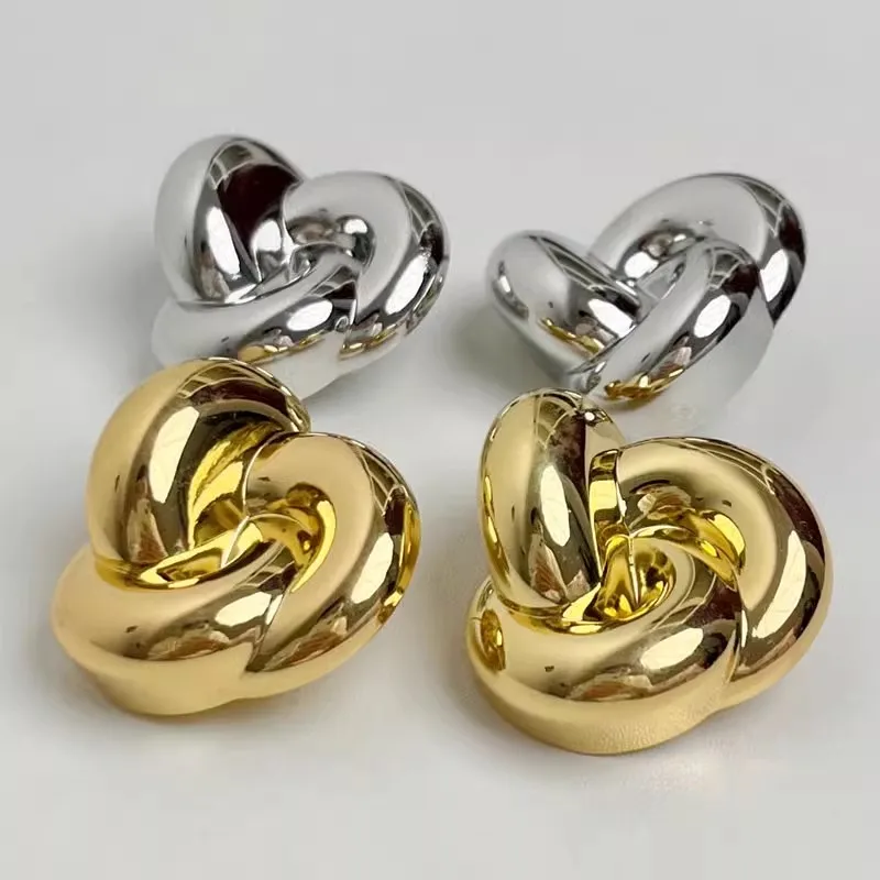 Vintage Geometric Smooth Metal Twisted Knot Large Earrings for Women Europe America Personality Party Jewelry Accessories