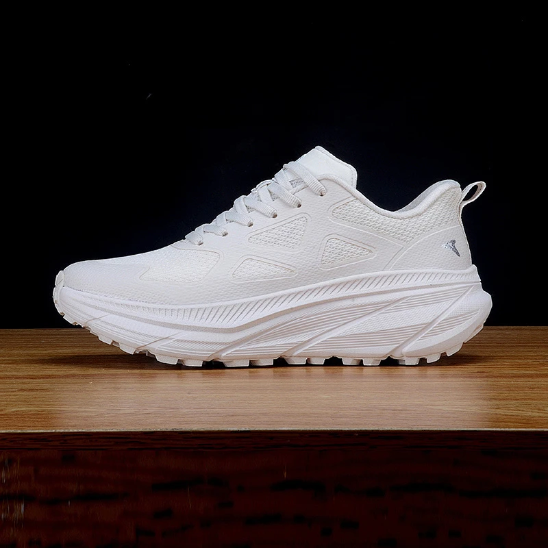 

Branded Streetwear Unisex Sports Shoes 2026 New: Couples Retro Breathable Soft-Soled Versatile Student Trendy Casual Sneakers