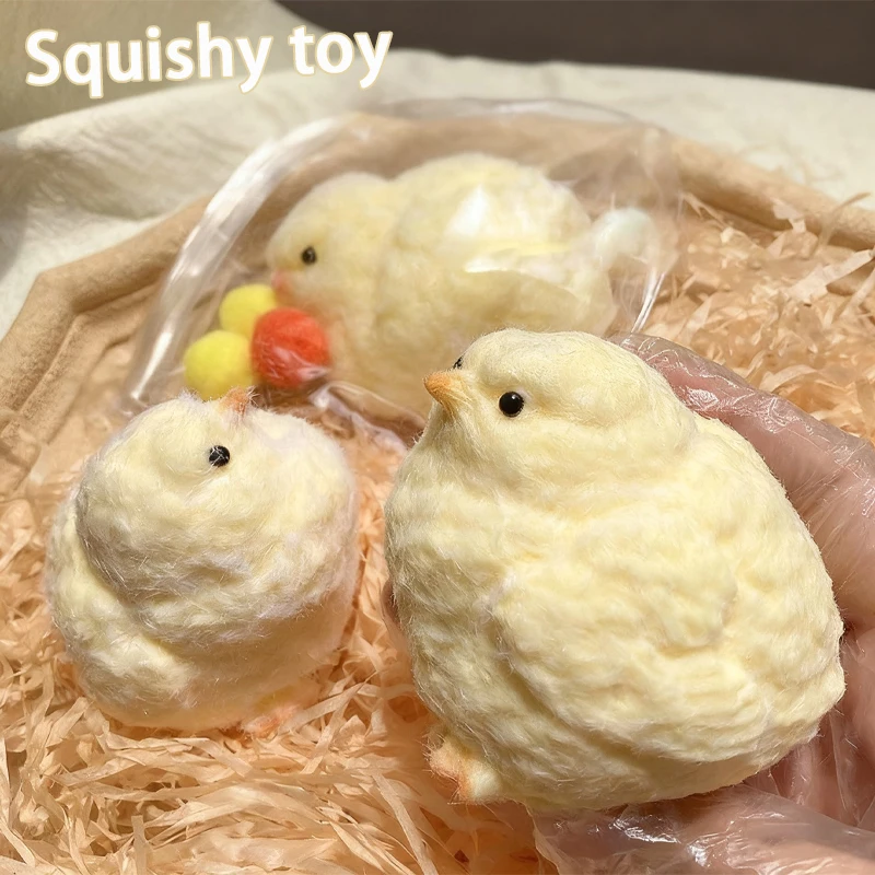 

Неспрессованная игрушка — сжимаемая и мягкая желтая курица, которая прыгает быстро. Симпатичная игрушка ручной работы в подарок на день рождения.