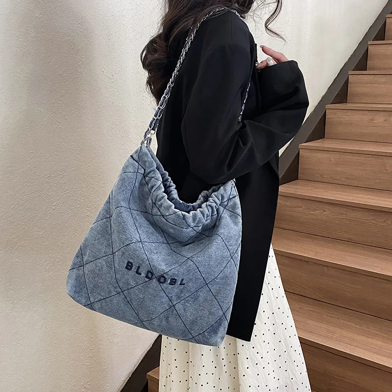 

​2025 Women's Denim Shoulder Bag, Vintage Letter Embroidery Crossbody Underarm Purse Casual Chain Tote​