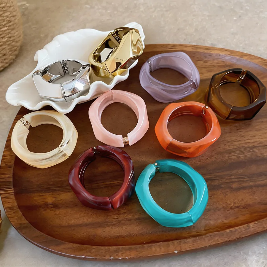 Irregular Smudging  Wide Polyhedral Acrylic Open Bangles Retro Stackable Spring Cuff Bracelets for Women Holiday Wrist Jewelry M