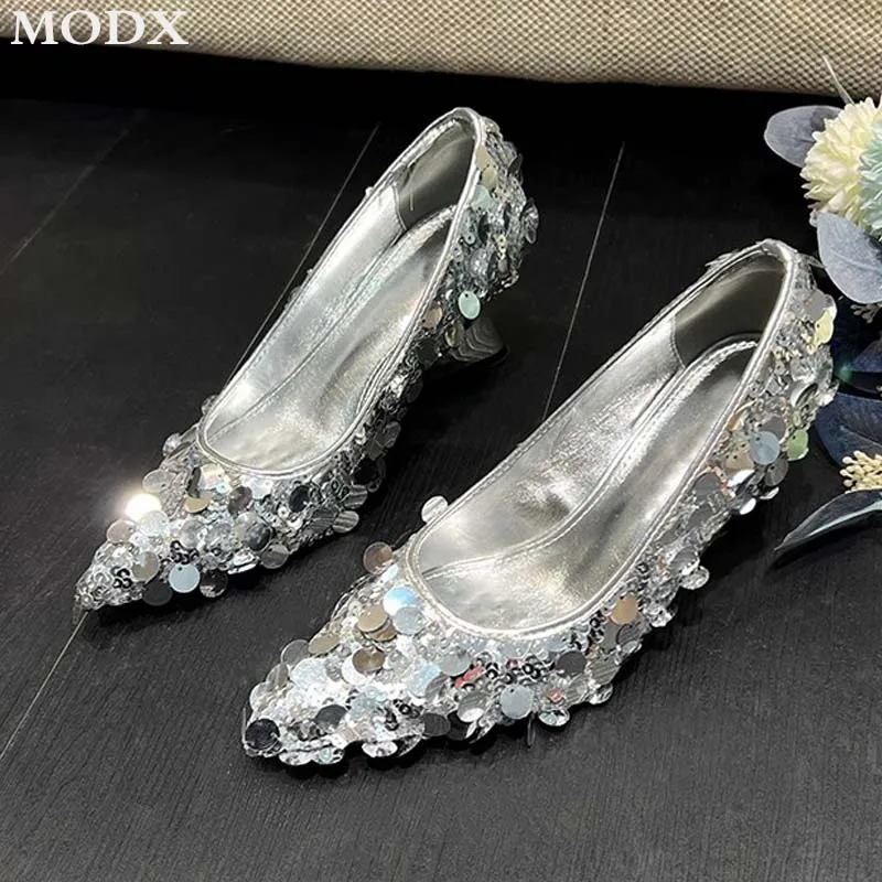 

2024 Spring Super Glitter Silver Sequins High Heels Strange Style Pointed Toe Shallow Wedges Single Shoes Women Daily Party Shoe