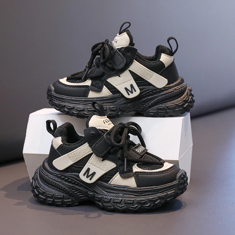 Sepatu Sol Lembut Anti-selip Anak Laki-laki Bersirkulasi Modis Sepatu Kets Anak Perempuan dengan Sepatu Lari Ringan Sepatu Olahraga Fashion Anak Musim Panas
