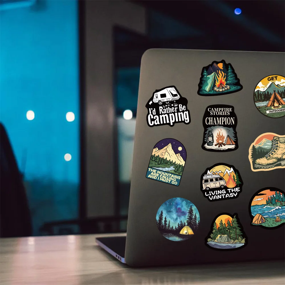 50/100 قطعة الكرتون متعة الرجعية التخييم ملصق جبل عميق النار خيمة على الطرق الوعرة مركبة فن الديكور زجاجة ماء الغيتار الهاتف