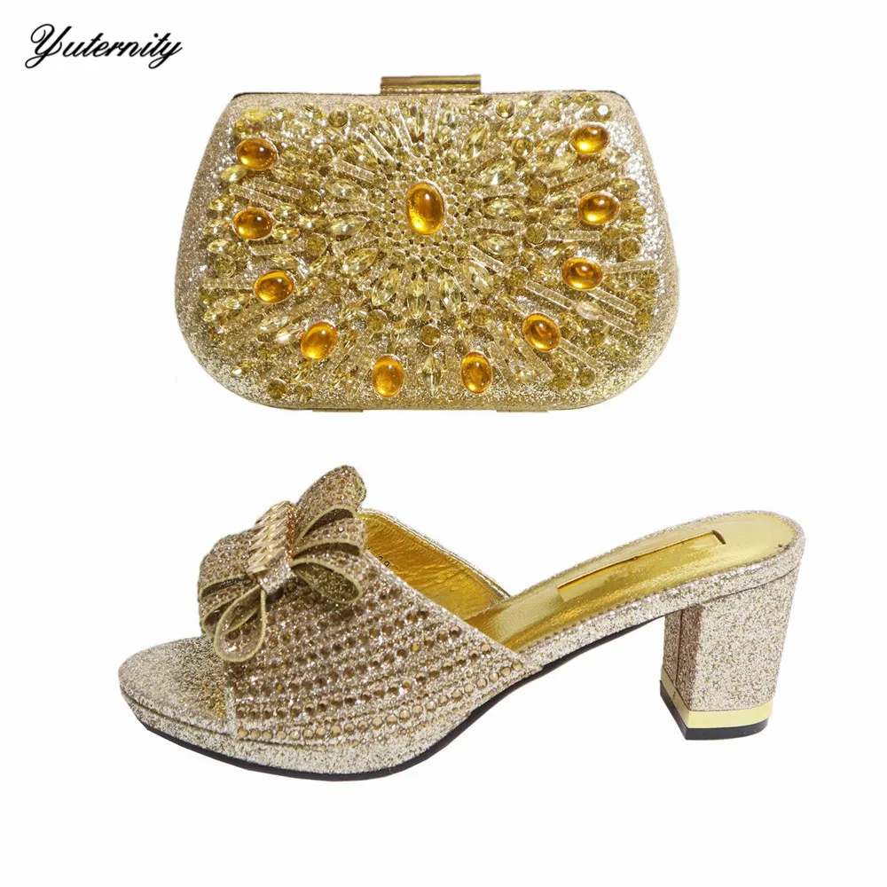 

Latest African Gold Color Pumps Shoes With Matching Bags Set Italian Elegant Matching Shoes And Bag Set For Party Size 38-42