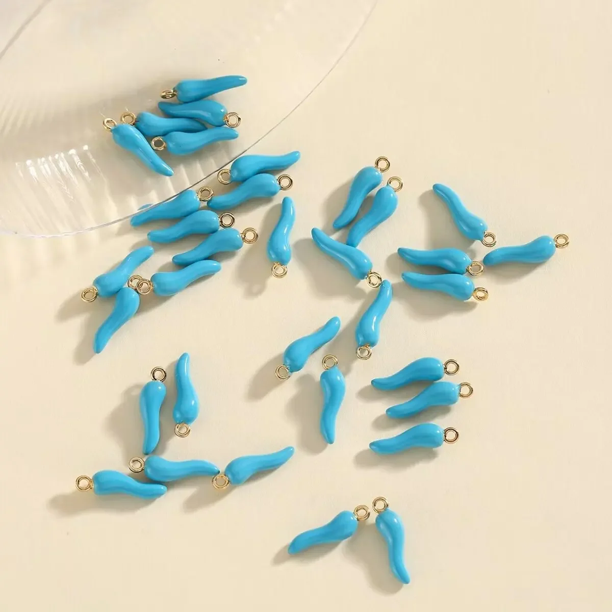 10 قطع الأحمر الفلفل الحار المينا سحر سبائك معدنية الذهب الفلفل المعلقات DIY بها بنفسك صنع المجوهرات القرط سوار قلادة #4