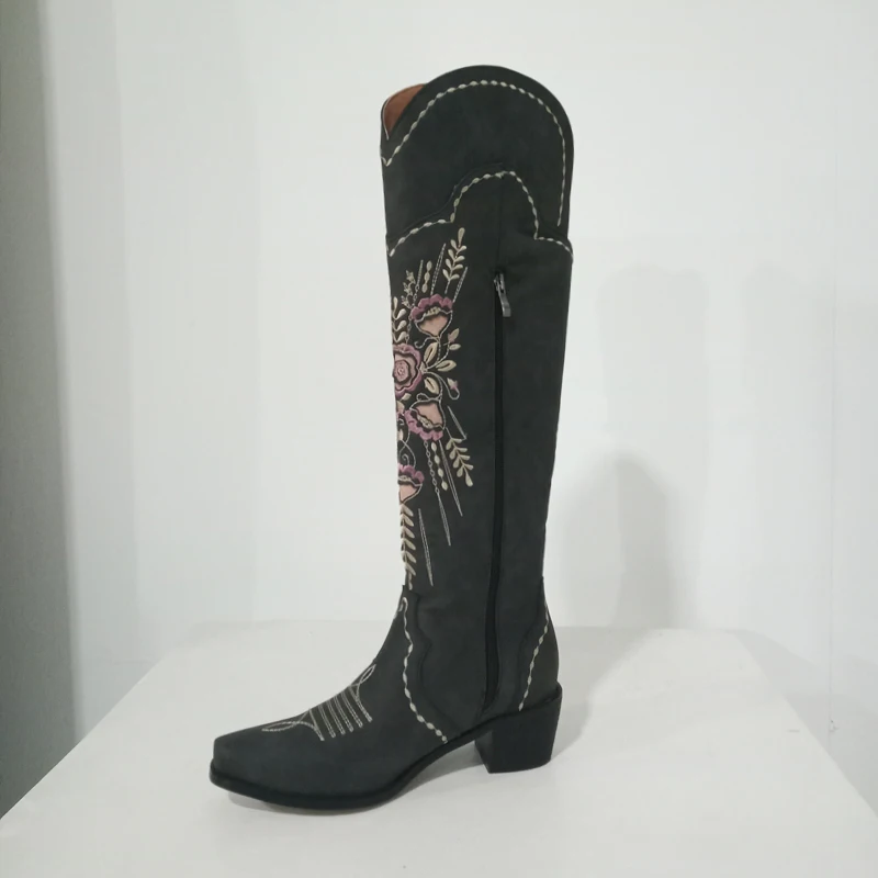 Size 46 Retro Women Embroidery Western Cowboy Boots Fashion Lace-up Chunky Heels Zip Pointed Toe Knee Riding Boots