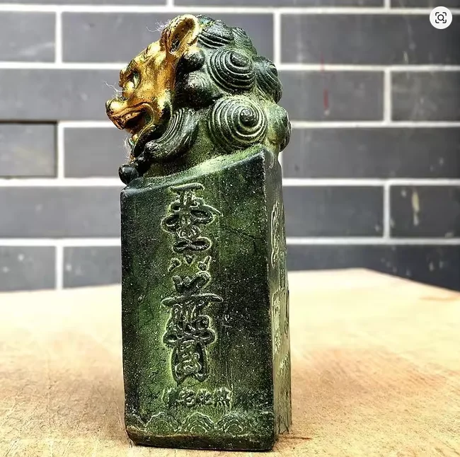 Antique Lion Wealth-Attracting Seal Bronze Gilded Figurine Warding Off Evil Spirits Protecting Home Feng Shui Decorative Items