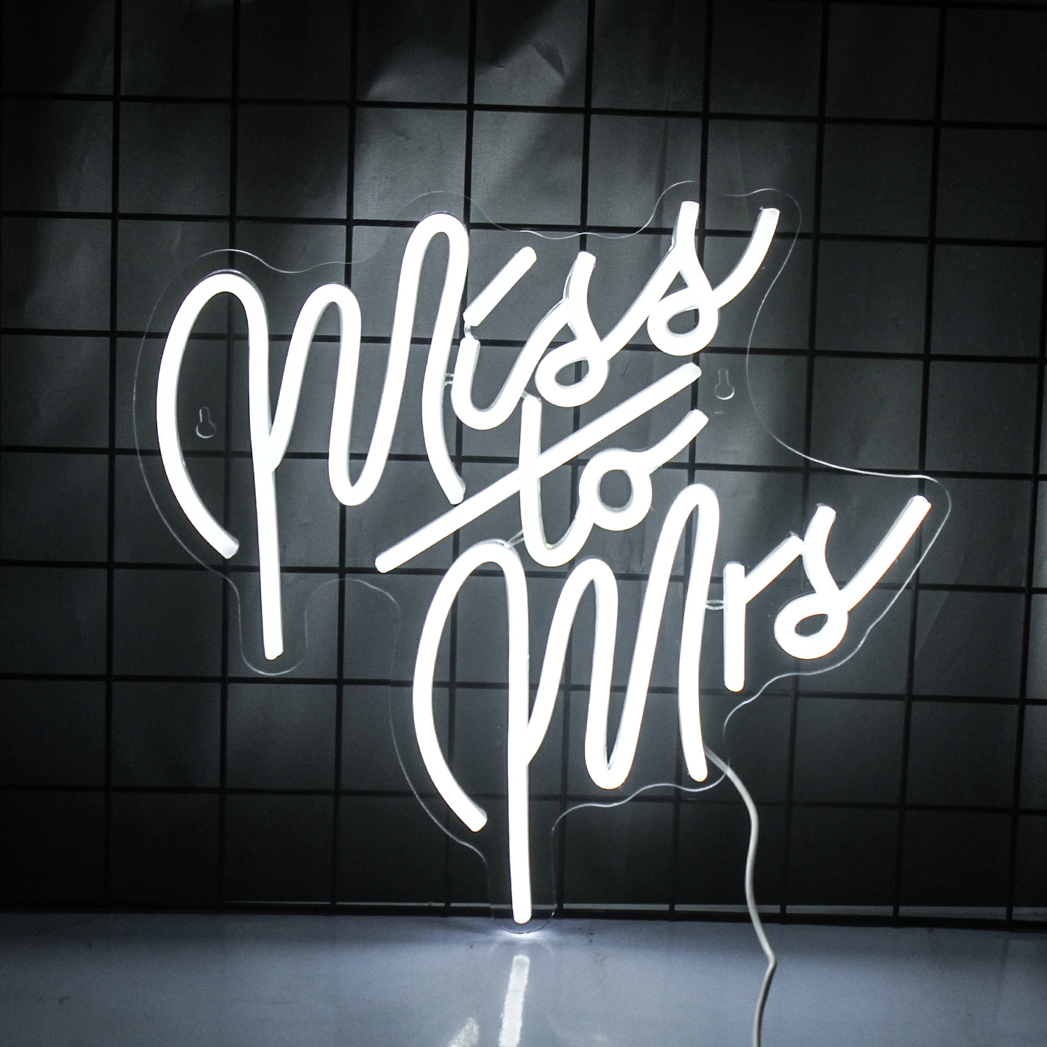 

Wanxing Miss To Mrs Neon Light Custom Wedding Luminous Signs Restaurant Salon Home Room Party Lamps Personalized Wall Decoration