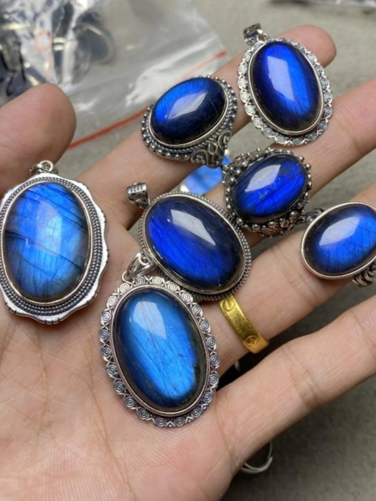 925-sterling-silver-vintage-pendant-natural-lengthened-stone-black-deeper-blue-unisex-pendant-ethnic-style-pure-silver-inlaid