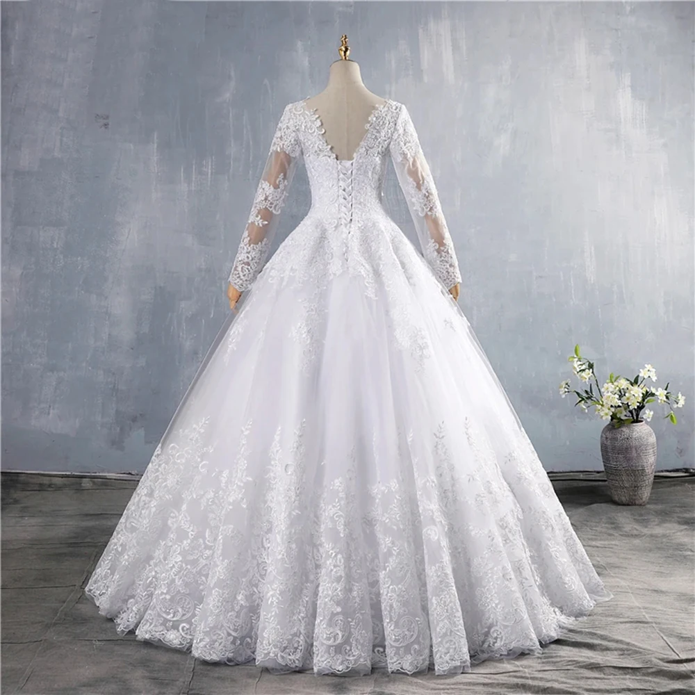 Luxury White Lace Bridal Gown Long Sleeve Lace Applique Ball Gown Backless Lace-Up Formal Evening Dress