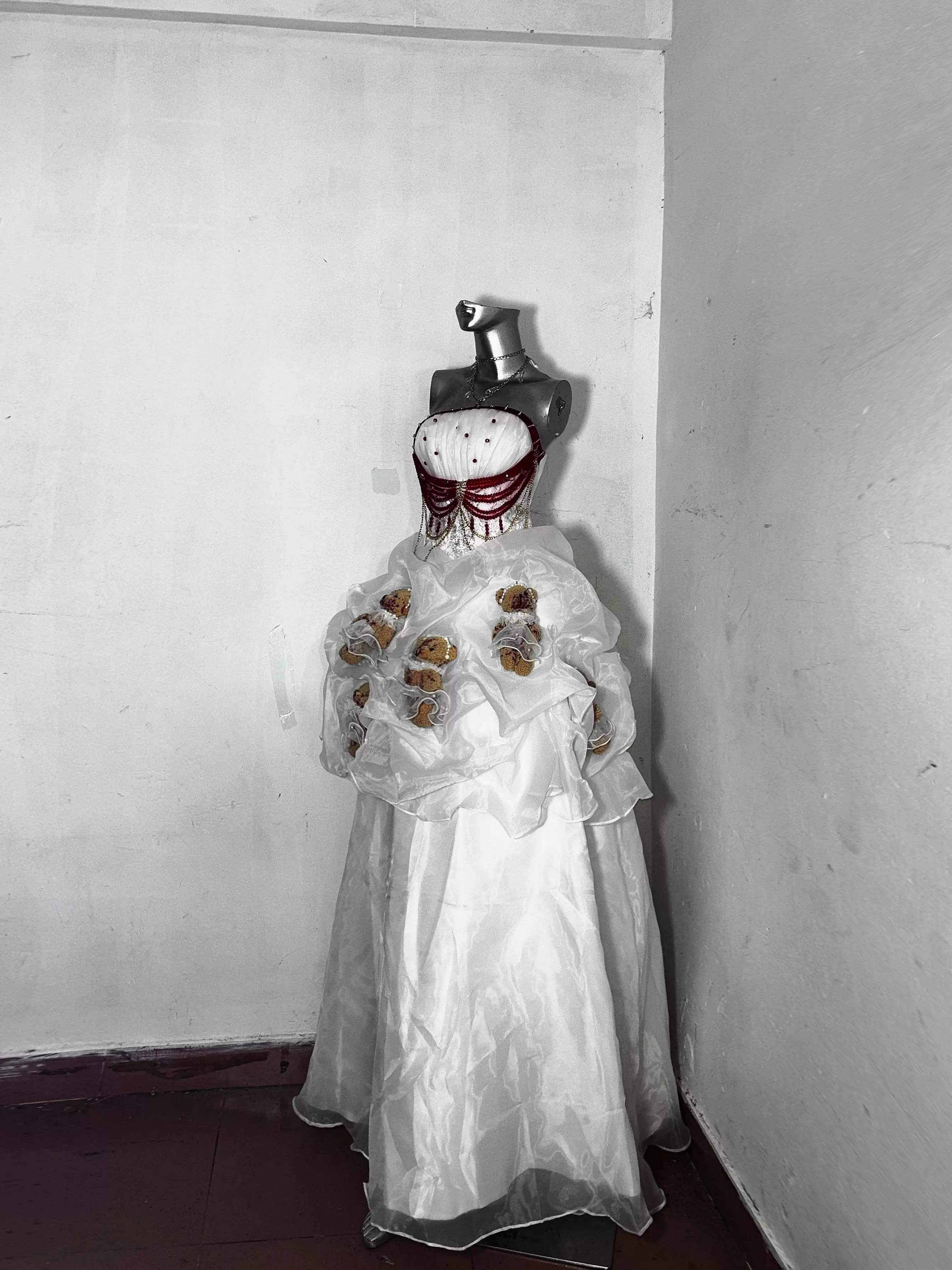 

New Fiesta Carnival Halloween Cosplay Honey And Roses Retro 3D Little Bear Fluffy Jellyfish Shape Wedding Dress Evening Dress