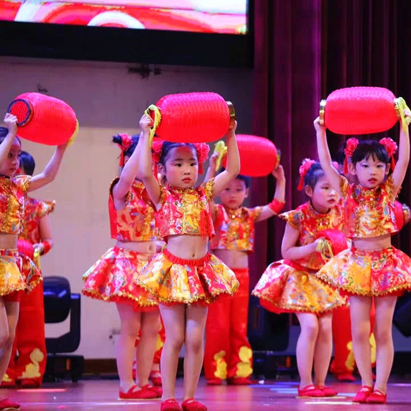 

Children's festive yangko costumes for boys and girls Chinese wind drum costumes rap China red dance performance costumes.