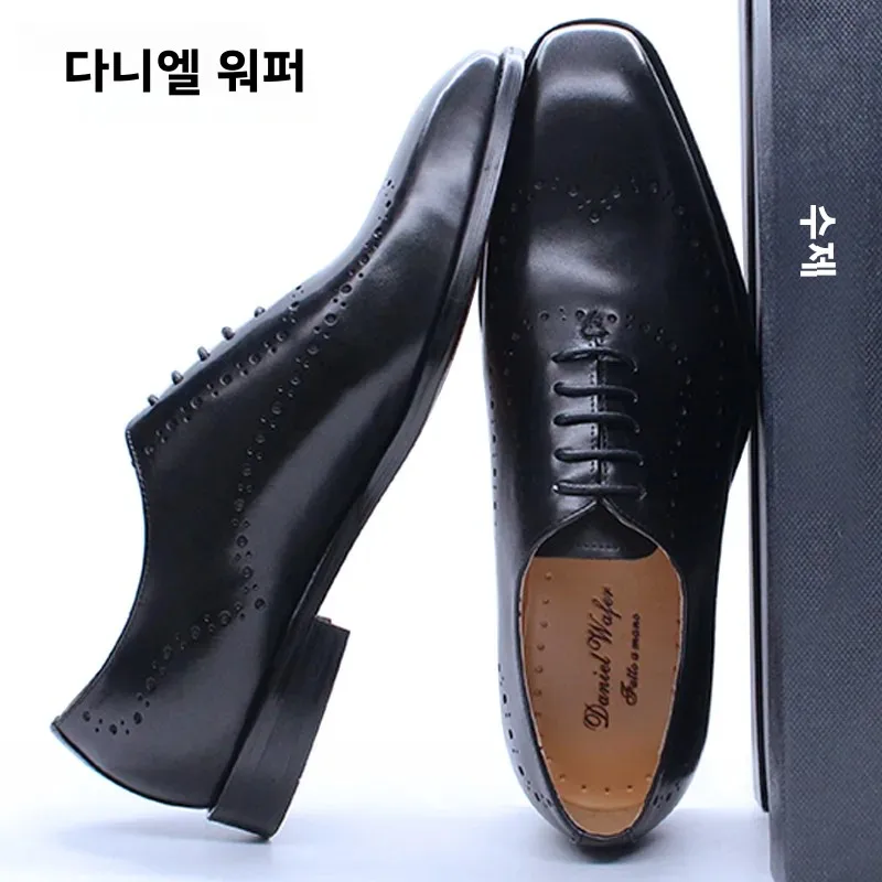 Sapatos masculinos de couro genuíno oxford brogue clássico preto/marrom ponta de asa com cadarço sapatos formais para escritório de casamento