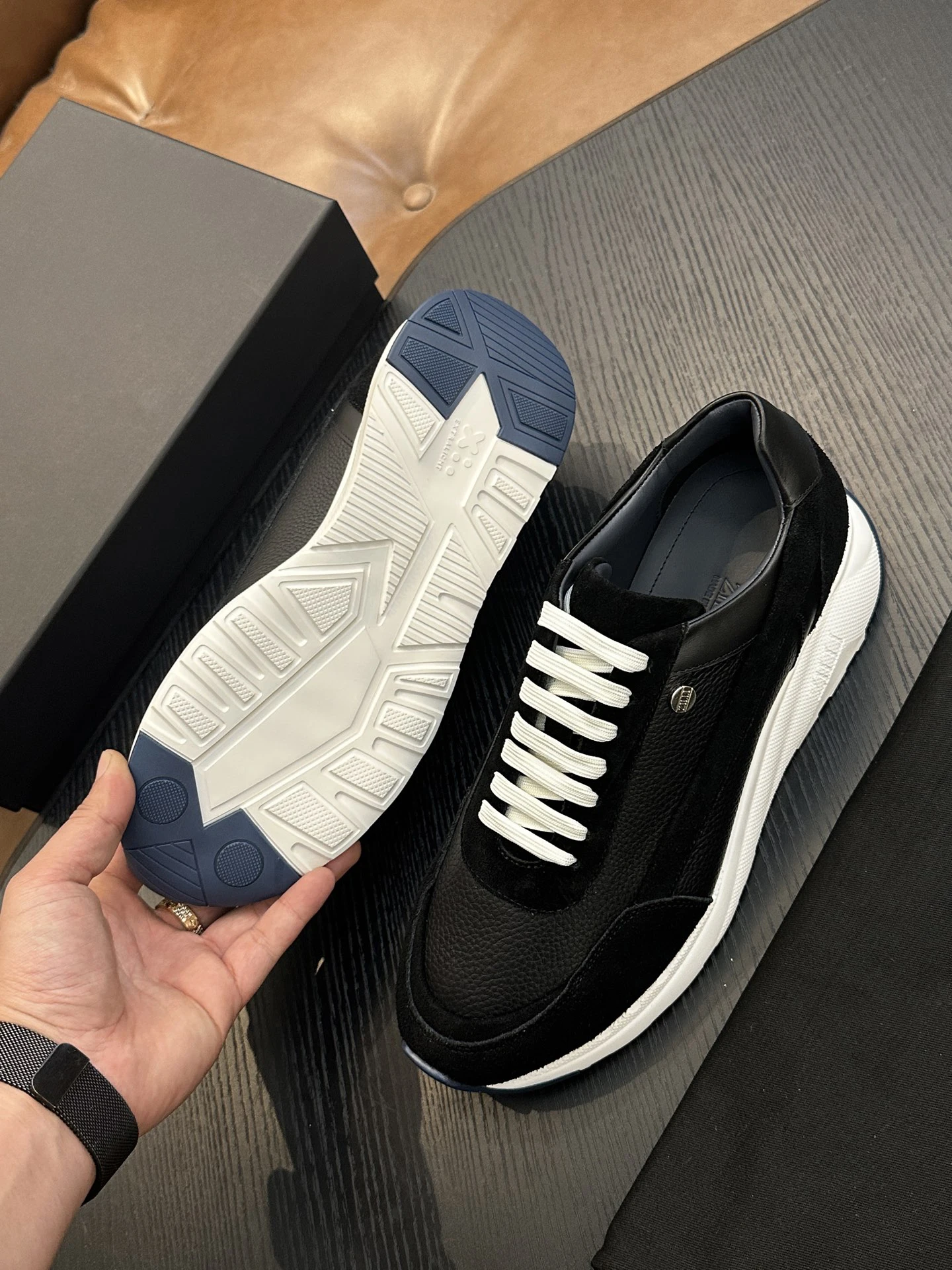 BLLIYOSS 2026 Men Shoes Calf leather stitching leather Sports comfort high-quality outdoors Men European OLD MONEY Newly rich