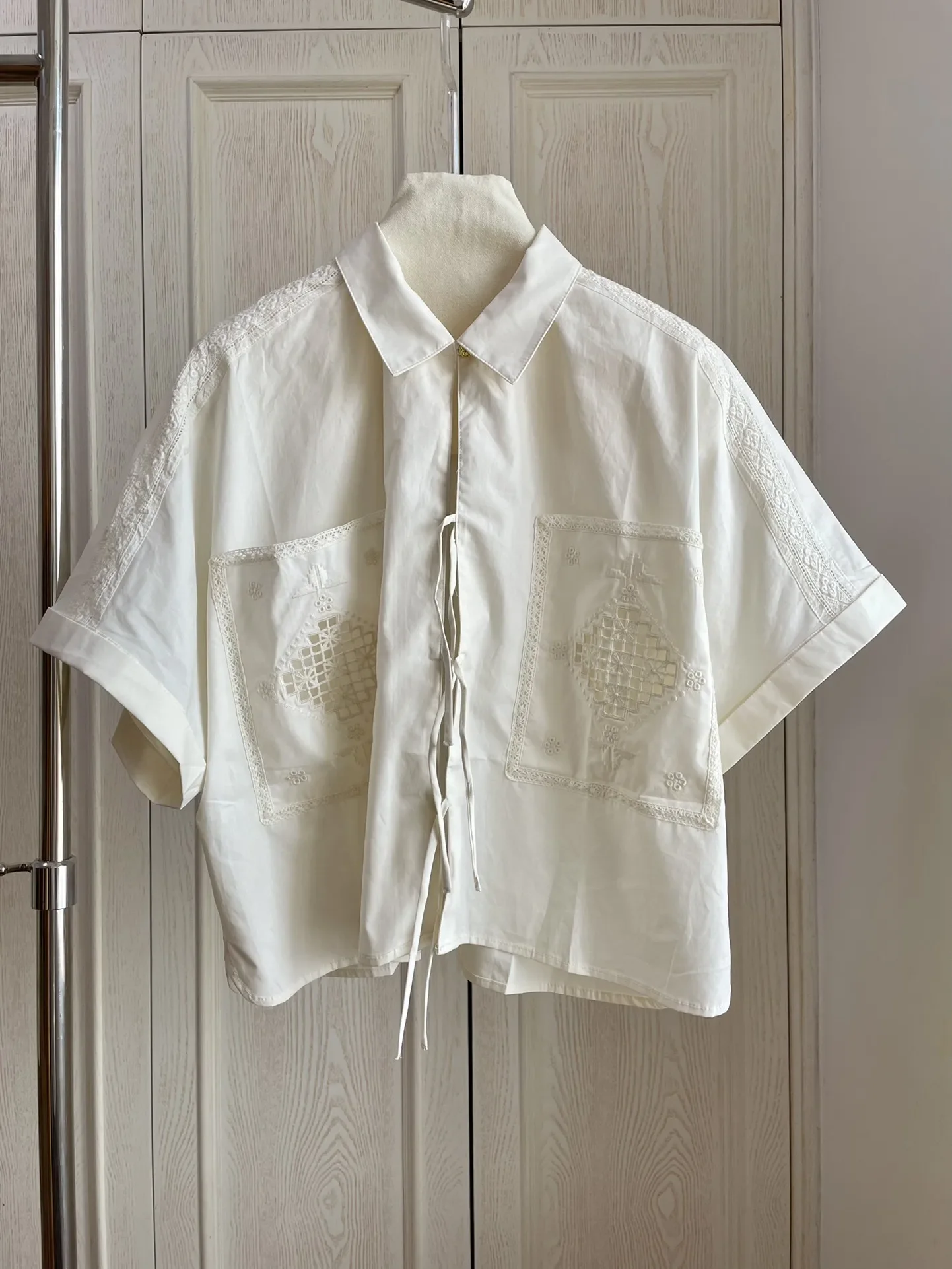 Dames Zwaar borduurpakken Grote zakken Korte mouw Turn-down kraag Shirt + elastische taille Shorts Casual 100% katoenen set