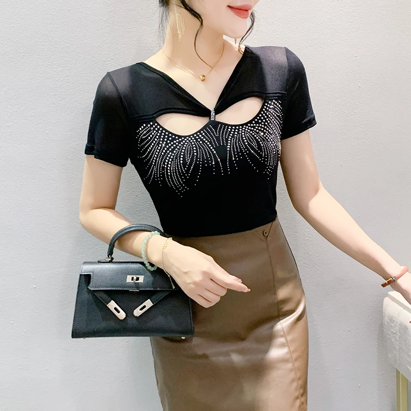 Sexy oco para fora v-ne camiseta feminina ort sve faionable strass me topo na moda rua sle verão wear