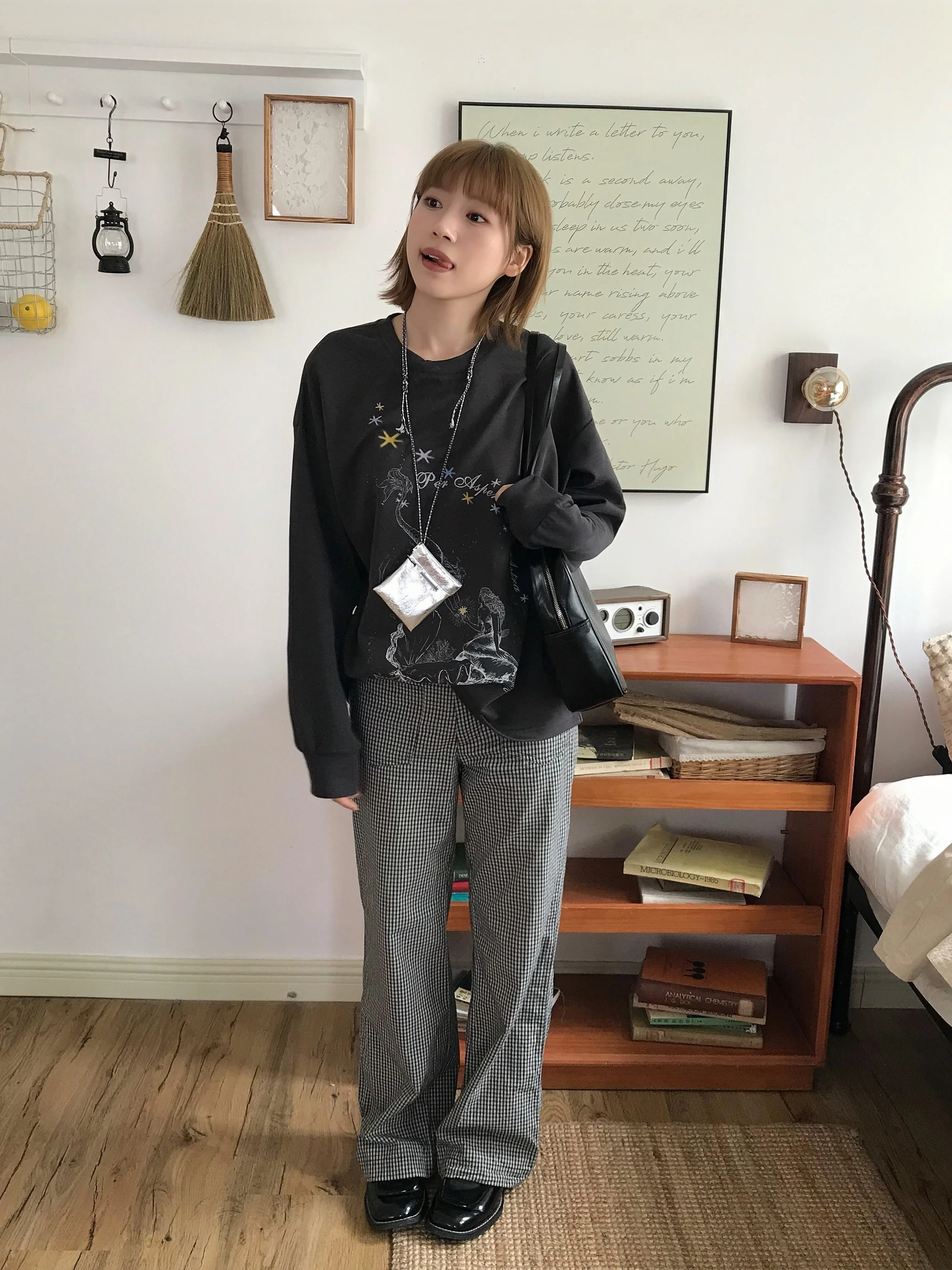 Hand-Drawn Mermaid Print Long Sleeve T-Shirt Sweatshirt Women's Loose Versatile Pure Cotton Casual Top Sakura Model