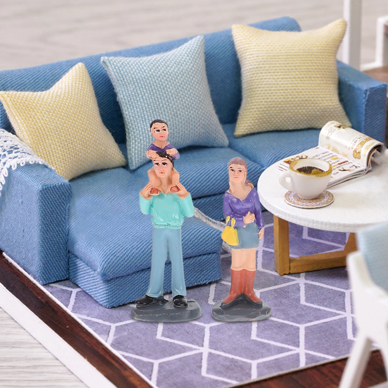 

10pcs Family Figurines Resin Material Small People Statues Sand Table Props Garden Decor Accessories