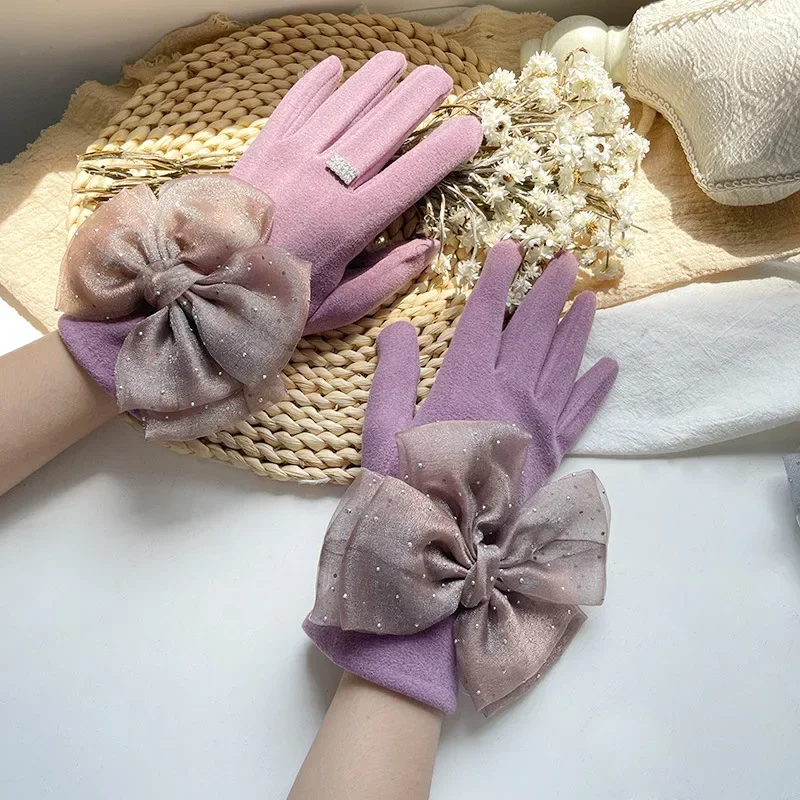 

Women Gloves Autumn Winter Plush Lining Touch Screen Glittler Ribbon Big Bowknot Wrist Lovely Elegant Gloves Female Gift