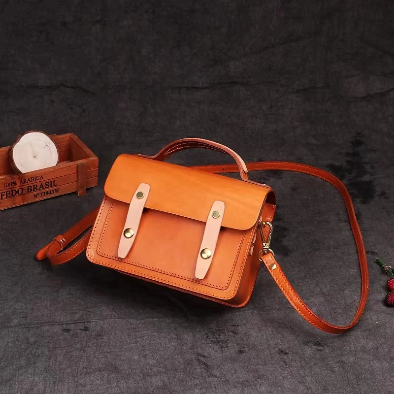 Vegetable tanned top layer cowhide retro female bag college Cambridge small square Europe and South Korea messenger