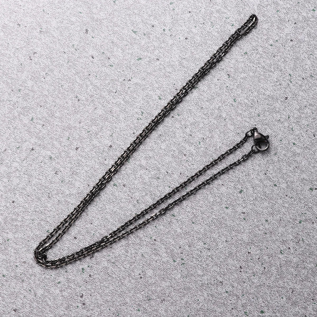 

5Pcs Black Necklace 50Cm 2Mm Thick Stainless Steel Chain Minimalist Design for Men Personality Statement Accessory