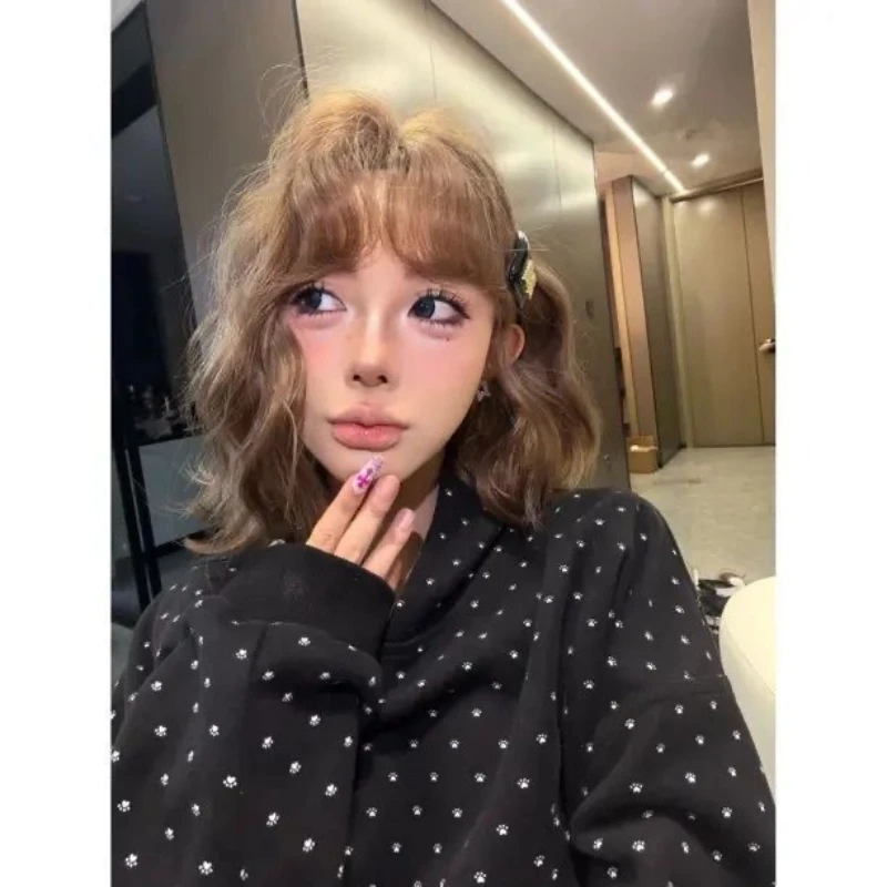 

Women's Short Curly Wig with Air Bangs Light Brown Heat Resistant Synthetic Hair for Daily Wear