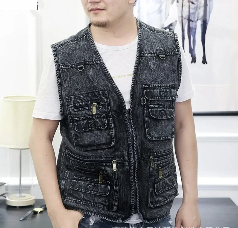 New Men's Pure Cotton Denim Vest Multi-pocket Loose Casual Sleeveless Jacket Male Hiking Fishing Travel Waistcoat Plus Size