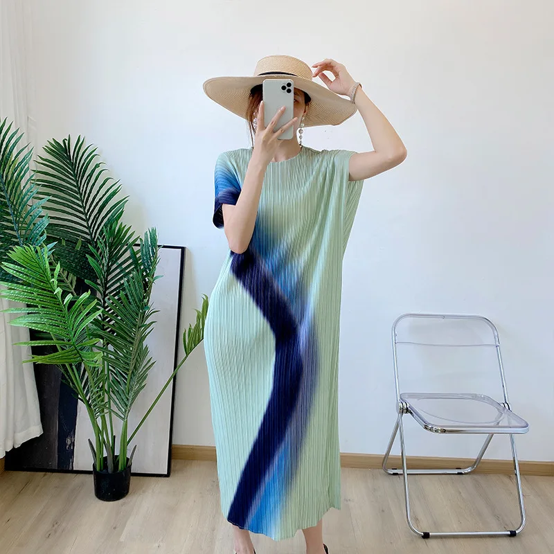 

Pleated Summer 2022 New Tie Dyed Printed Skirt Fashion Casual Temperament Senior Slim Dress