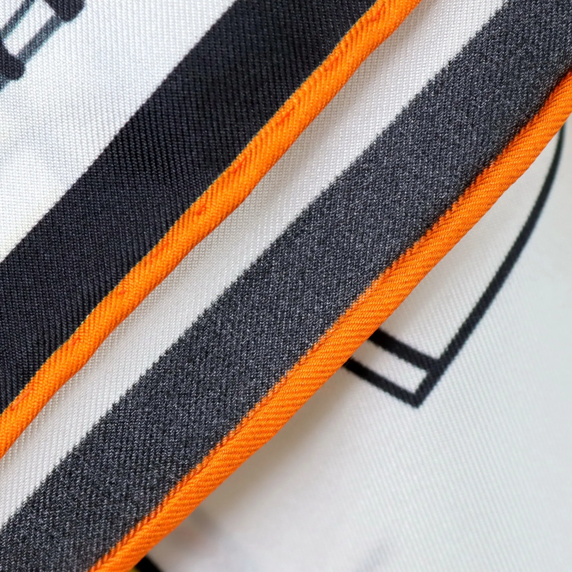 الحصان رئيس وشاح حريري 90 سنتيمتر مربع حك شالات اليد رولارد عصابات حقيبة اكسسوارات الشعر حزام حقيبة الديكور الأم هدية