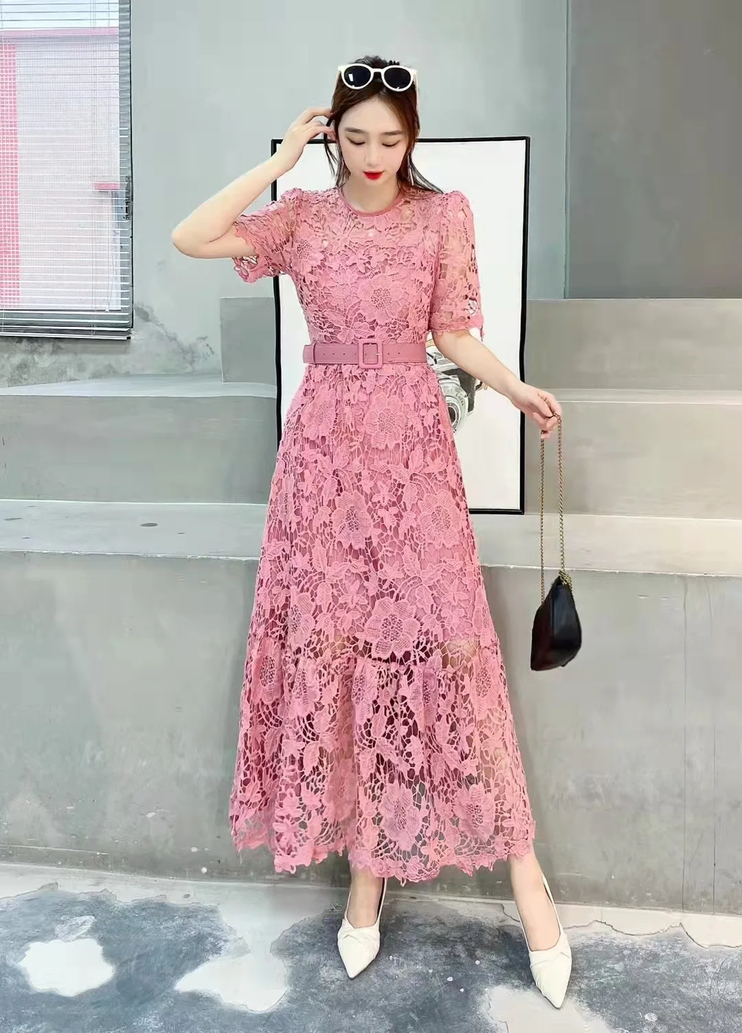 

Spring Summer Women Half Sleeve Belt Slim Long Dress High Quality Floral Hollow Out Chemical Lace Runway Dress جلابيه نسائية