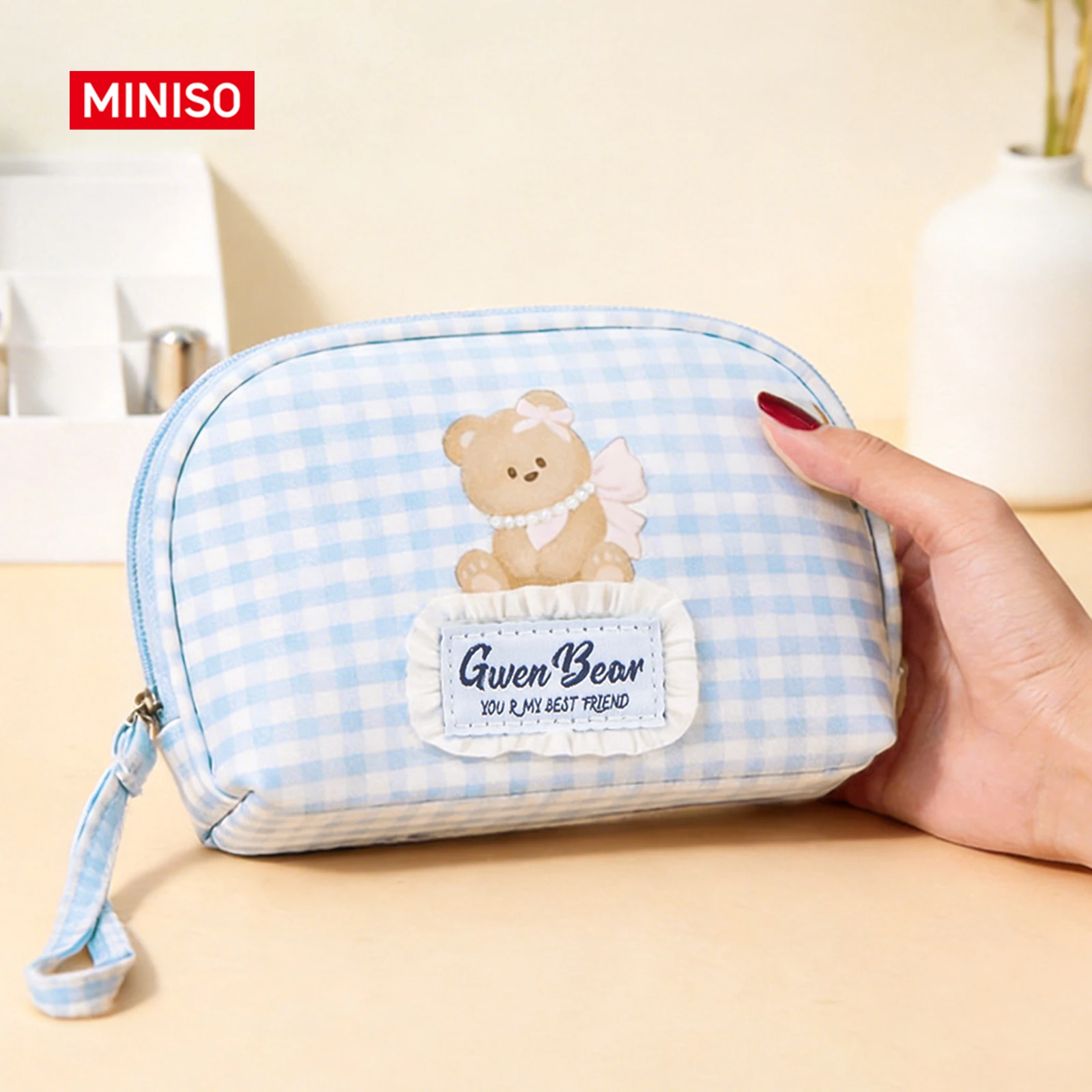 MINISO GWEN BEAR Cosmetic Bag Sitting Bear Makeup Pouch Cute Plush Toiletry Organizer Portable Travel Storage Case Beauty Gift