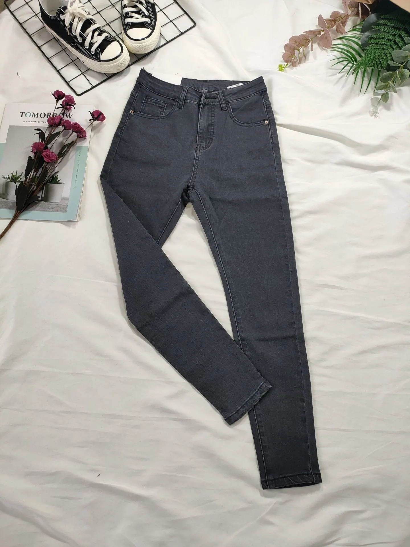 

Simple Comfortable Solid-colored Small Leg Jeans, Women's Four Seasons Fashionable Versatile Casual High-waisted Pencil Jeans