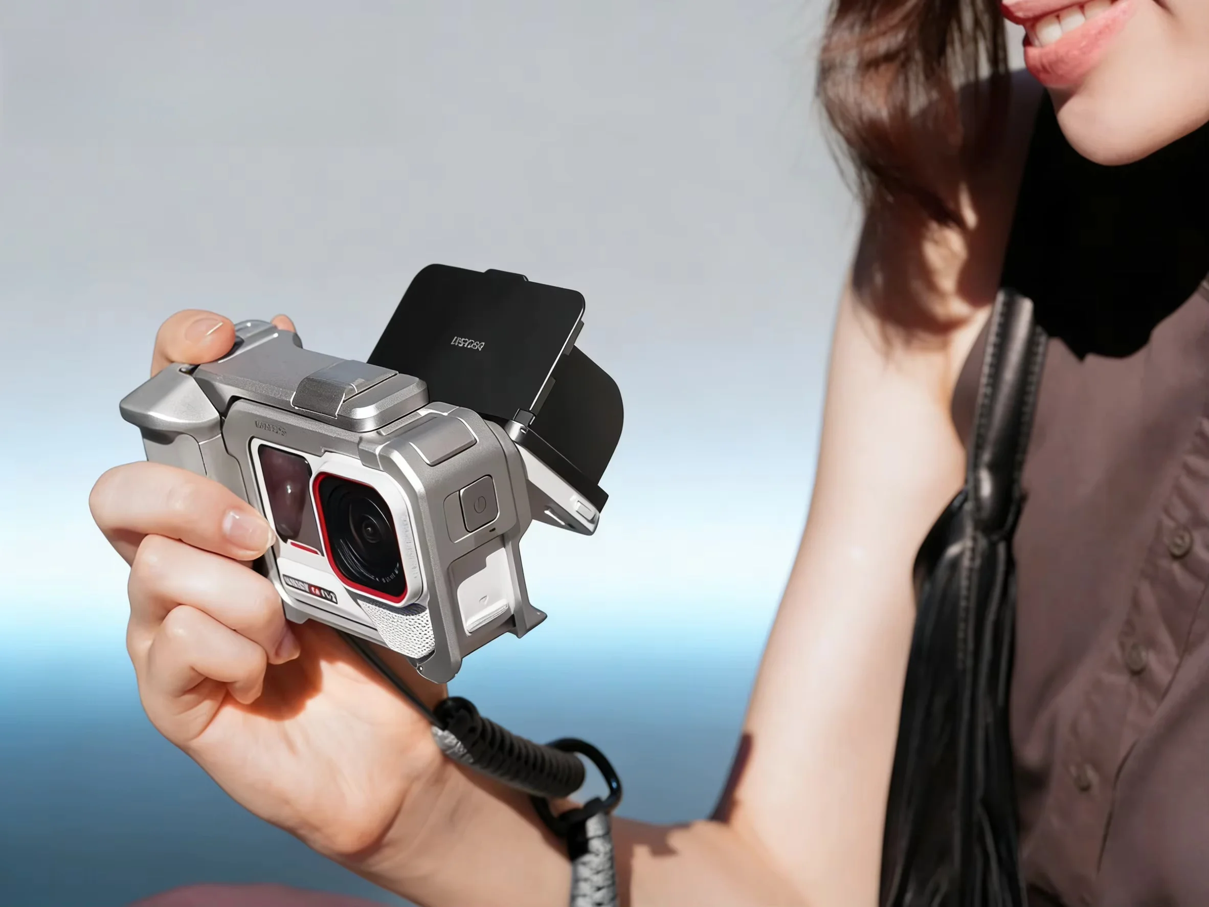 

Солнцезащитный экран для Insta360 Ace Pro 2/Ace Pro, антибликовый, с магнитным откидным креплением, улучшение видимости на улице