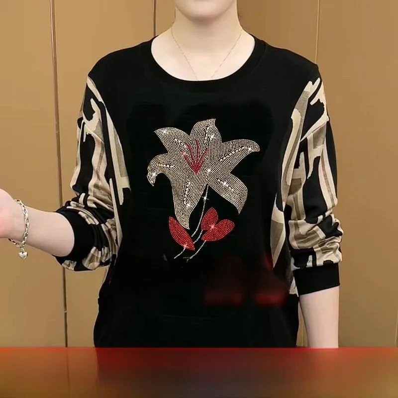 Long Sleeve Women's T-shirt Loose Comfortable Fashionable Outerwear Versatile Mommy Style Durable Wear-resistant Spring 2026