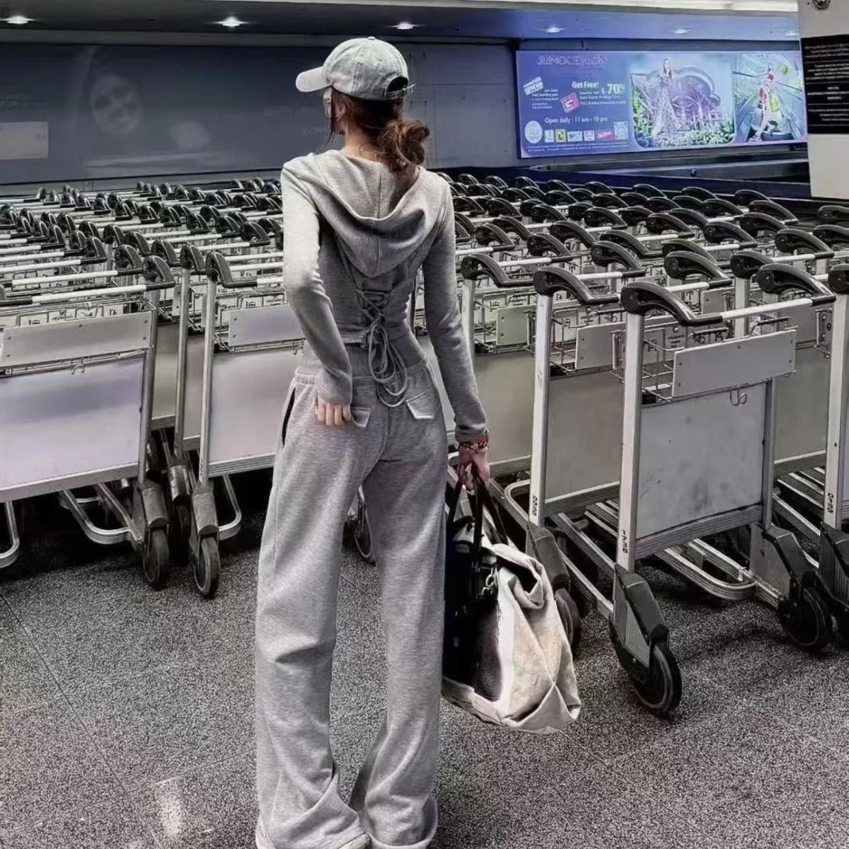 

Women's Grey Y2K Edgy Tracksuit Set - Hooded Zip-Up Lace-Up Back Top & Wide Leg Pants, Slim-Fit Casual Streetwear Spring Autumn