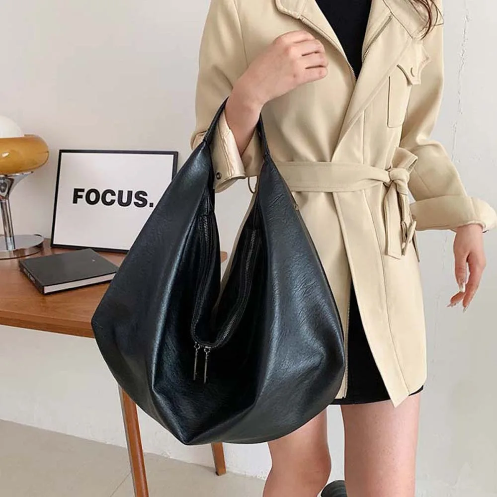 

Casual PU Dumpling Bag Retro Soft Large Capacity Underarm Bag Anti-splash Water Solid Color Versatile Commuting Handbag Women