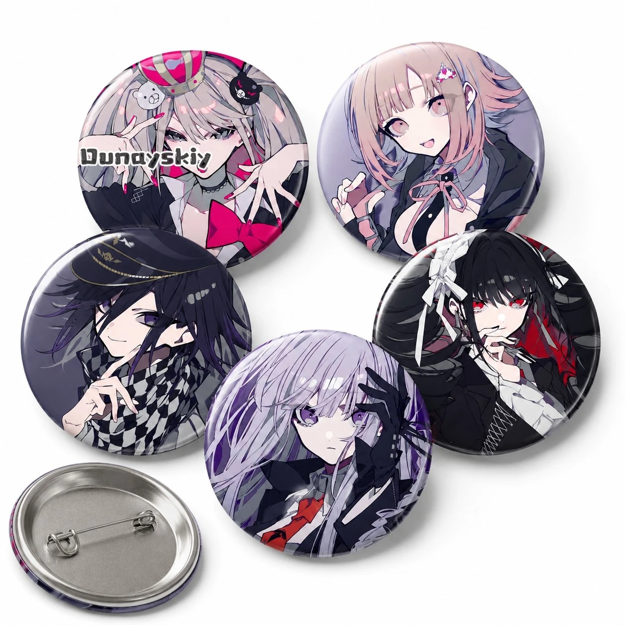 

Junko enoshima Kyoko kirigiri Cartoon Style Badge Brooches On Backpack Decoration Round Enamel Pins For Accessorys Cosplay Badge