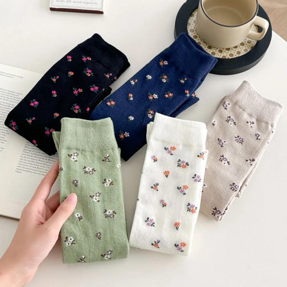 デイリーカジュアルロングストッキング女性かわいいプリントハッピーカーフソックス女性の韓国スタイルストリートサイクリングレッグウォーマー秋冬