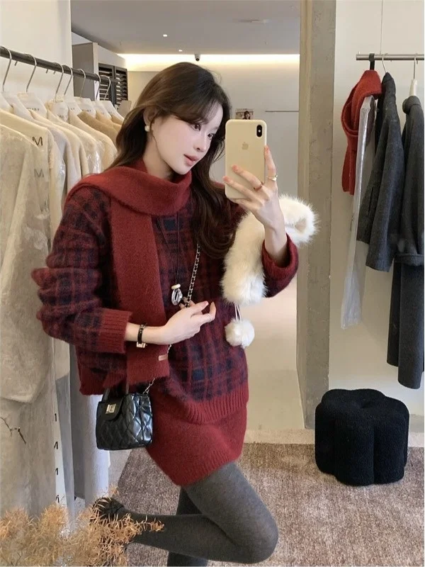 

Spring 2026 Knitted Set Women's Fashion Small Fragrance Style round Neck Sweater Skirt with Scarf Plaid Wrap Body Short Skirt