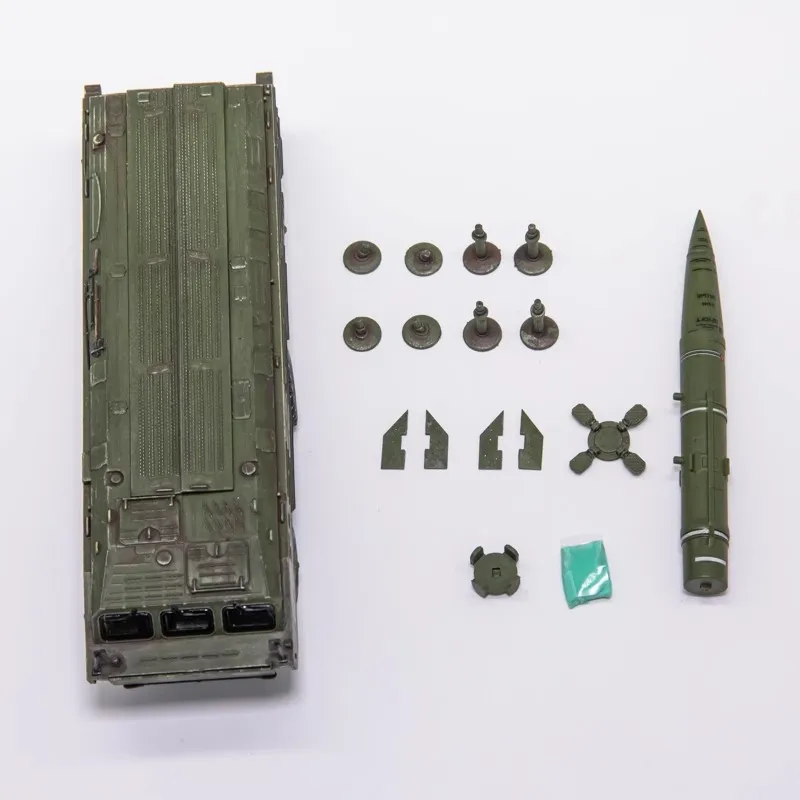 1:72 Scale Model Russian SS-21 Circular Point Ground To Ground Tactical Missile Rocket Launcher Tank Armored Vehicle Decoration