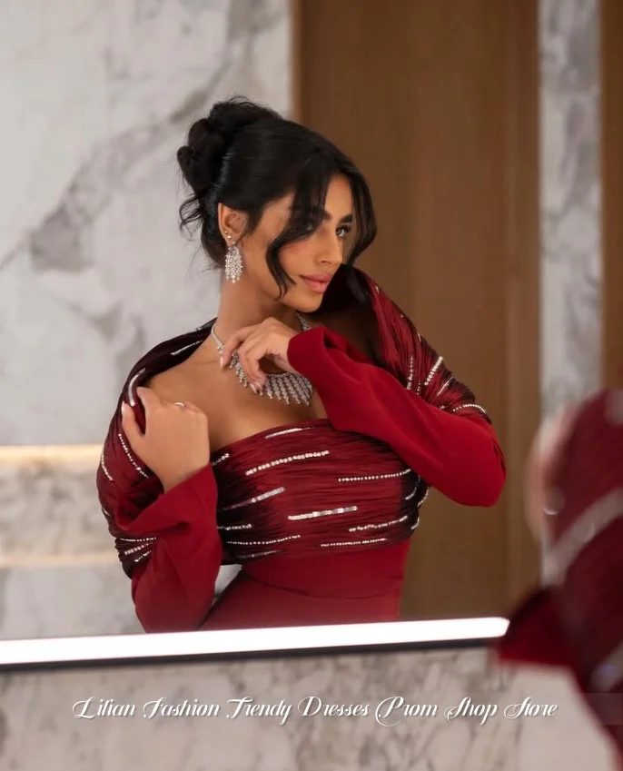 Maßgeschneidertes burgunderrotes Abendkleid aus dem Nahen Osten, schulterfrei, Ballkleid mit Kristallapplikation, formelles Anlasskleid, Hochzeitskleid