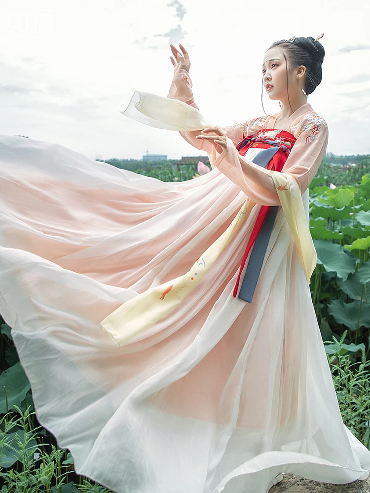 

New Ancient Chinese Clothing Women's Style Costume Super Ethereal and Flowy Chest-High Dress Fairy