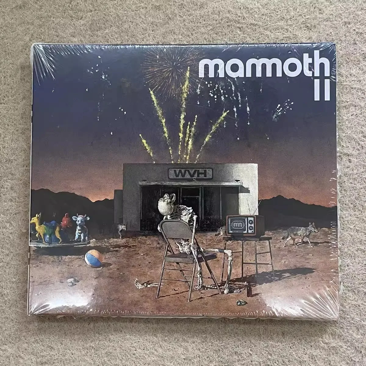 

Mammoth Wvh Mammoth II CD Modern Hard Rock Dynamic Guitar Riffs Powerful Vocal Performance for Rock Music Fans and Collectors